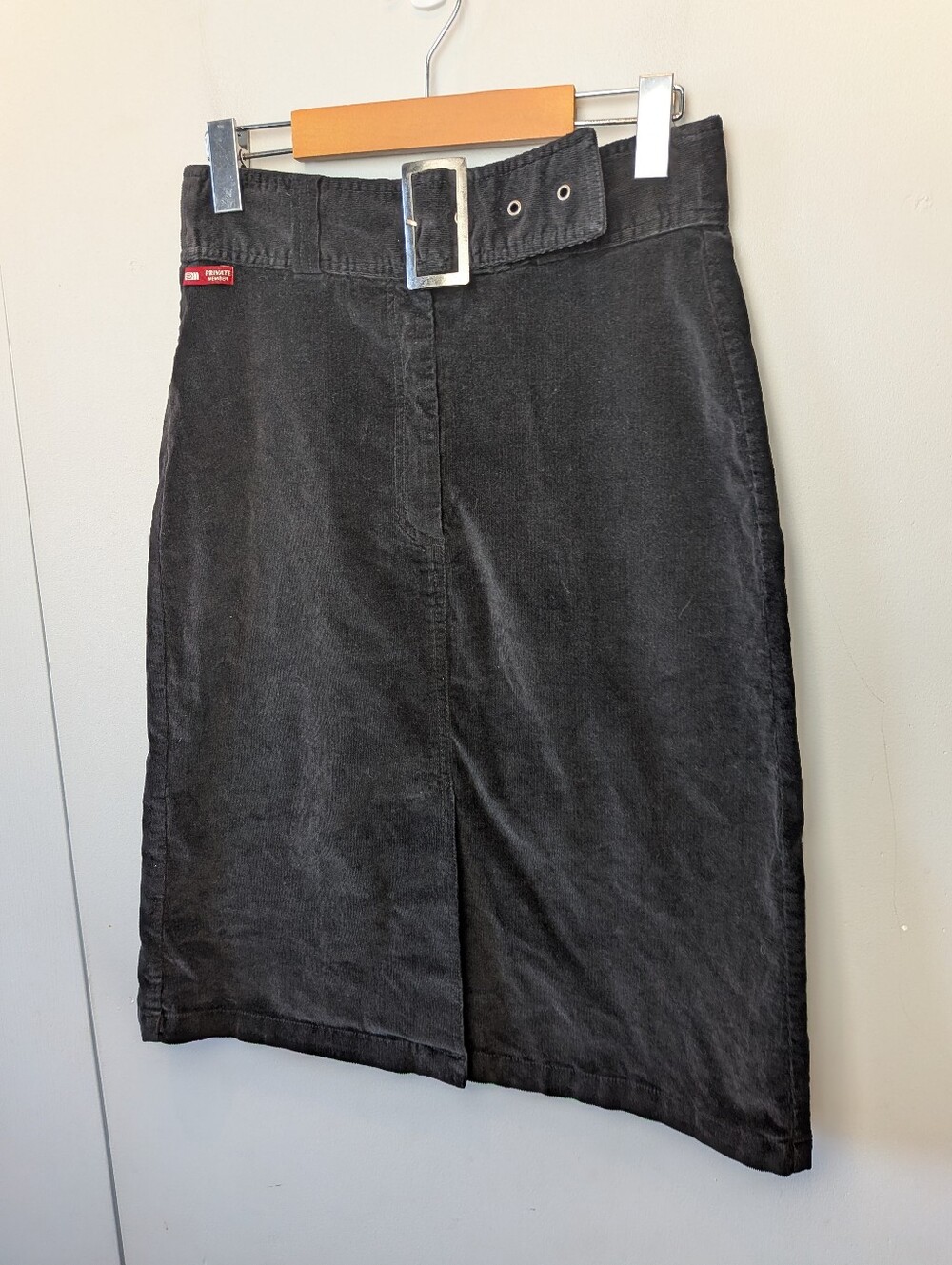 Y2K Vintage 00' Midi Skirt Women Private Member Size 7/8 Black Corduroy Stretch